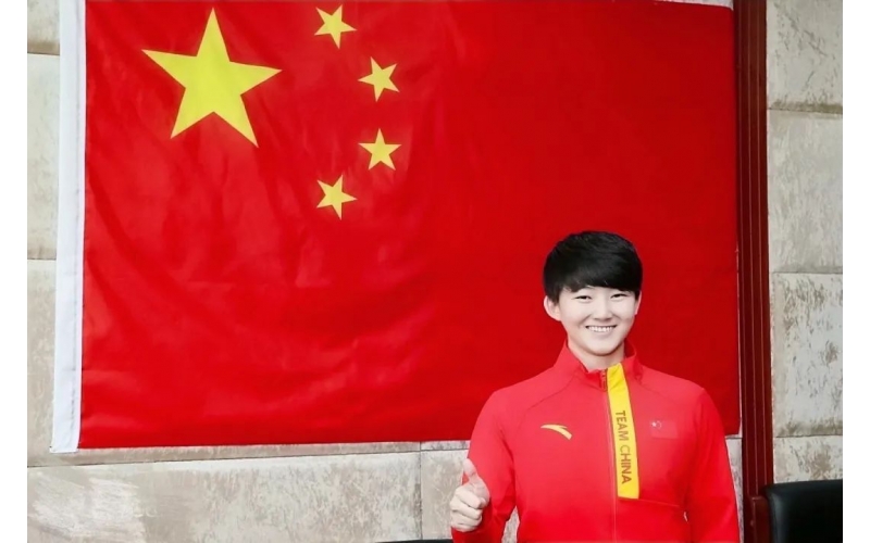 來(lái)了，世界冠軍宮乃瑩！