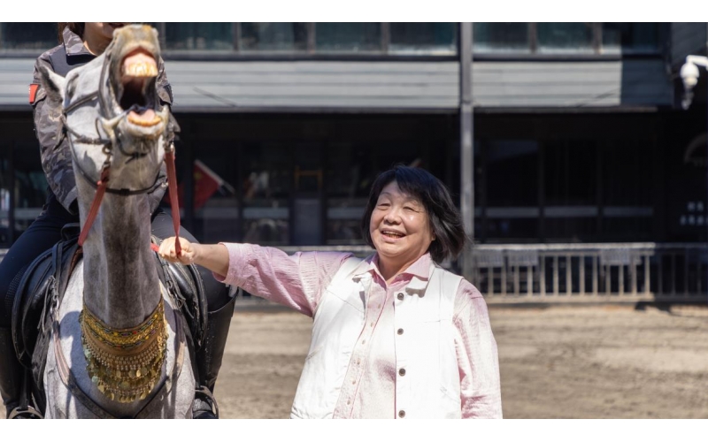 著名作家畢淑敏：新疆古生態(tài)園，值得來！